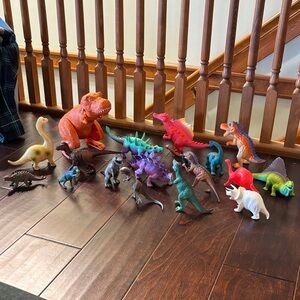 Colorful Dinosaur Toy Set (18)